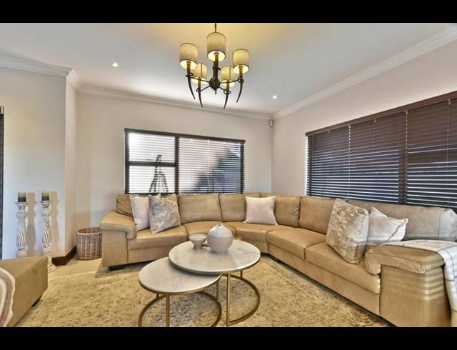 3 BEDROOM HOUSE FOR SALE IN EYE OF AFRICA